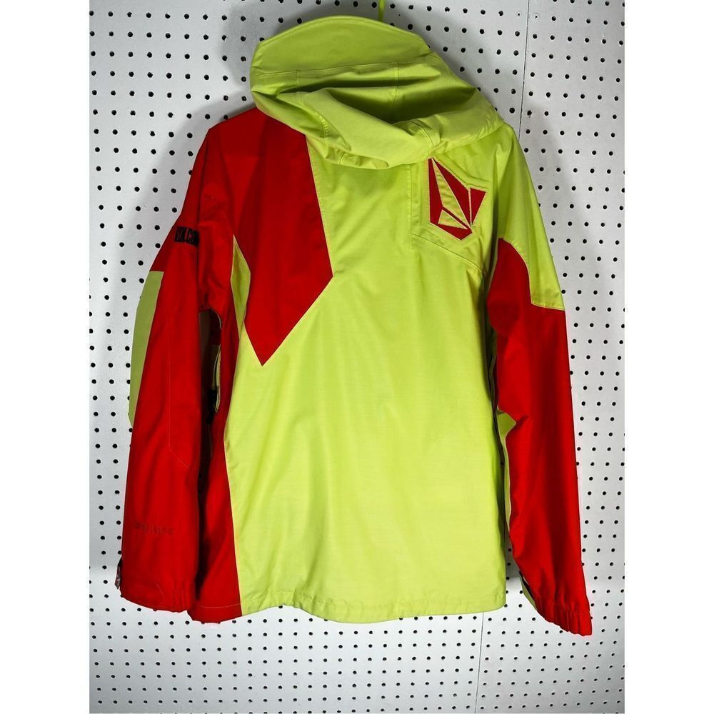 Volcom snowboarding jacket - Picture 2 of 16